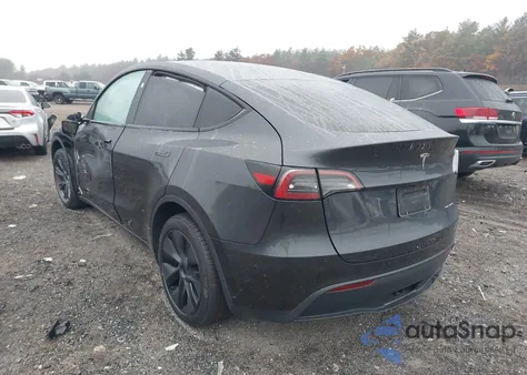 2025 Tesla Model Y Long Range Dual Motor All-Wheel Drive из США, поврежденный, VIN 7SAYGAEE5SF263181
